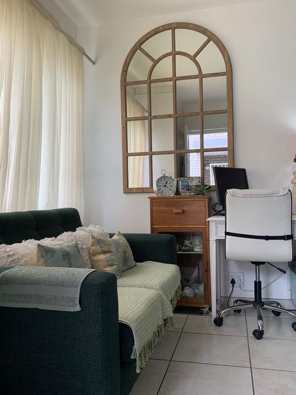 1 Bedroom Property for Sale in Table View Western Cape